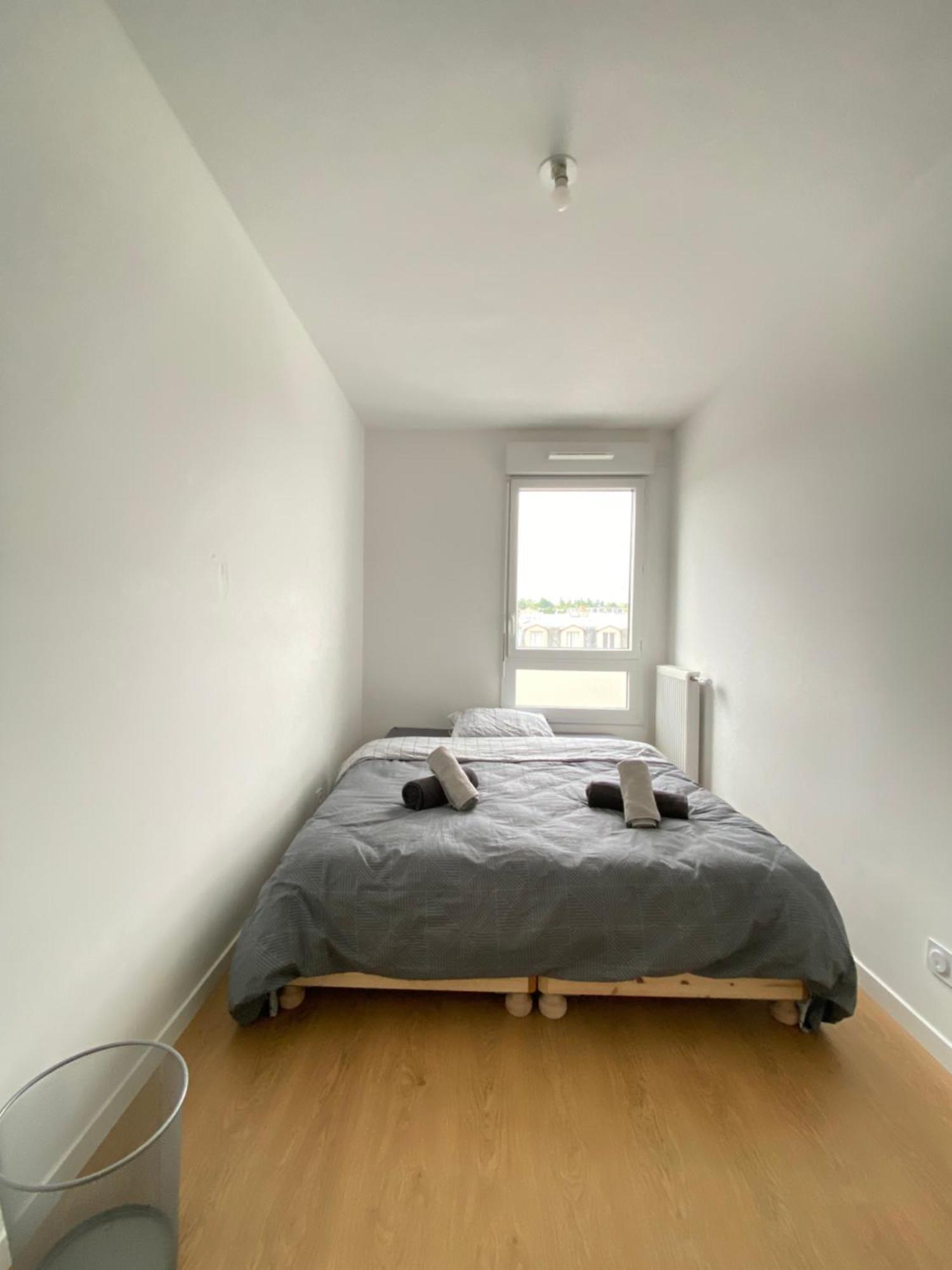 Charme Citadin Apartment Villemomble Exterior foto