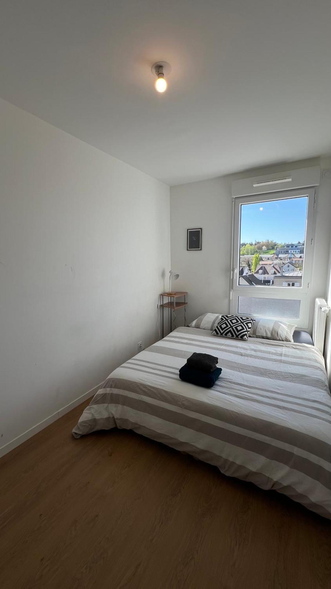 Charme Citadin Apartment Villemomble Exterior foto